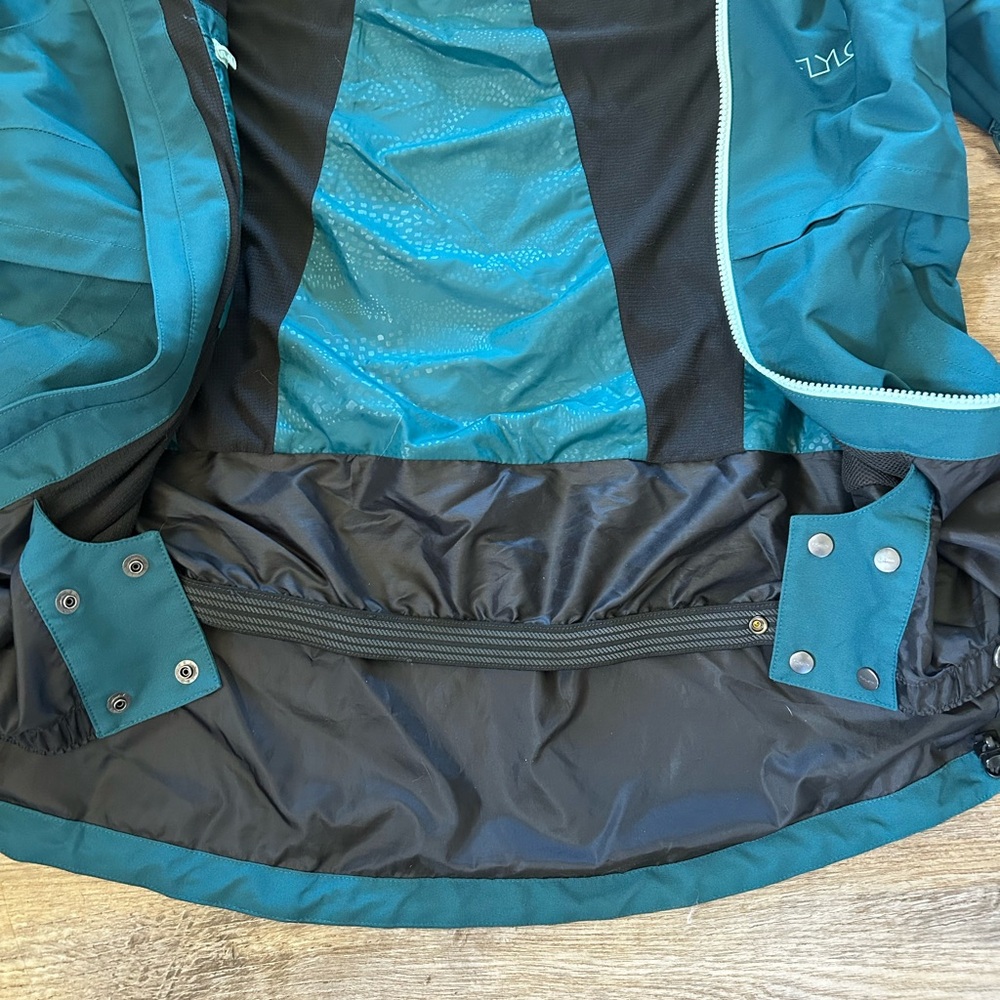 Flylow Ski Jacket - Picture 9 of 10